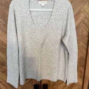 Treasure & Bond Gray V-Neck Sweater Soft Knit